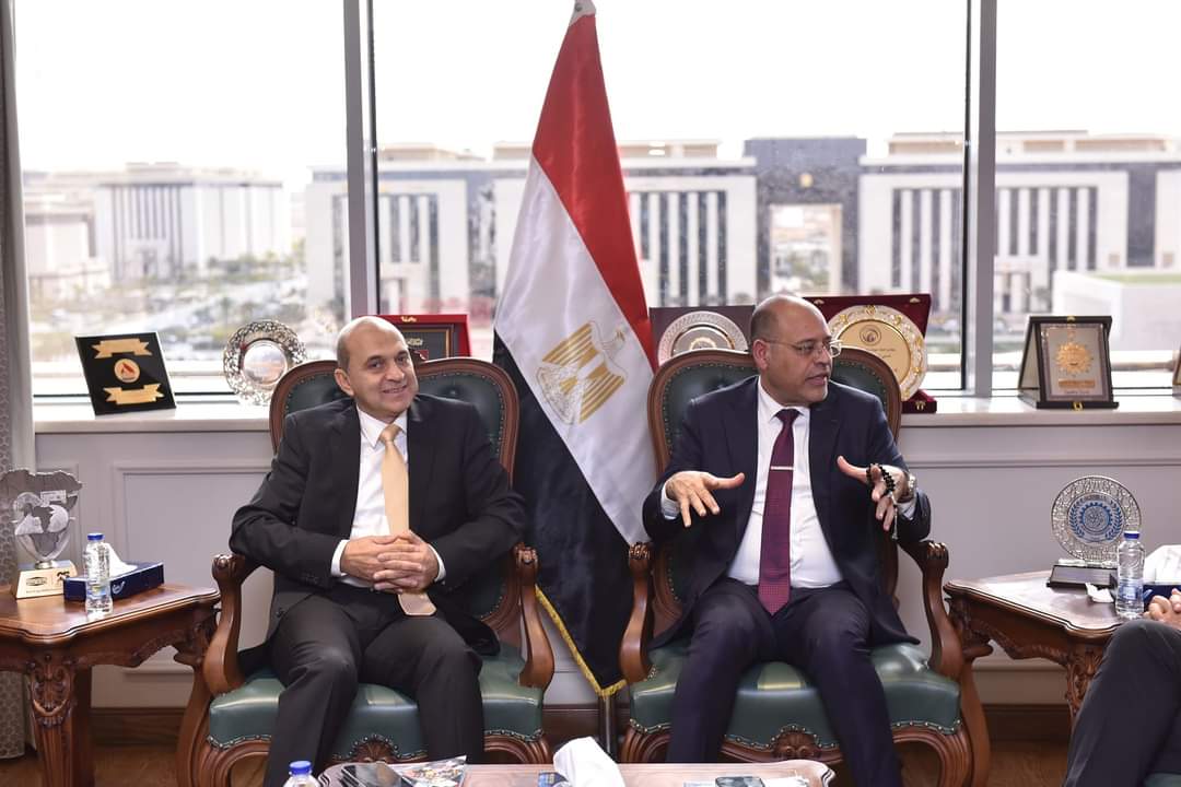 وزير العمل يلتقى وفد غرفة التجارة والصناعة الفرنسية
