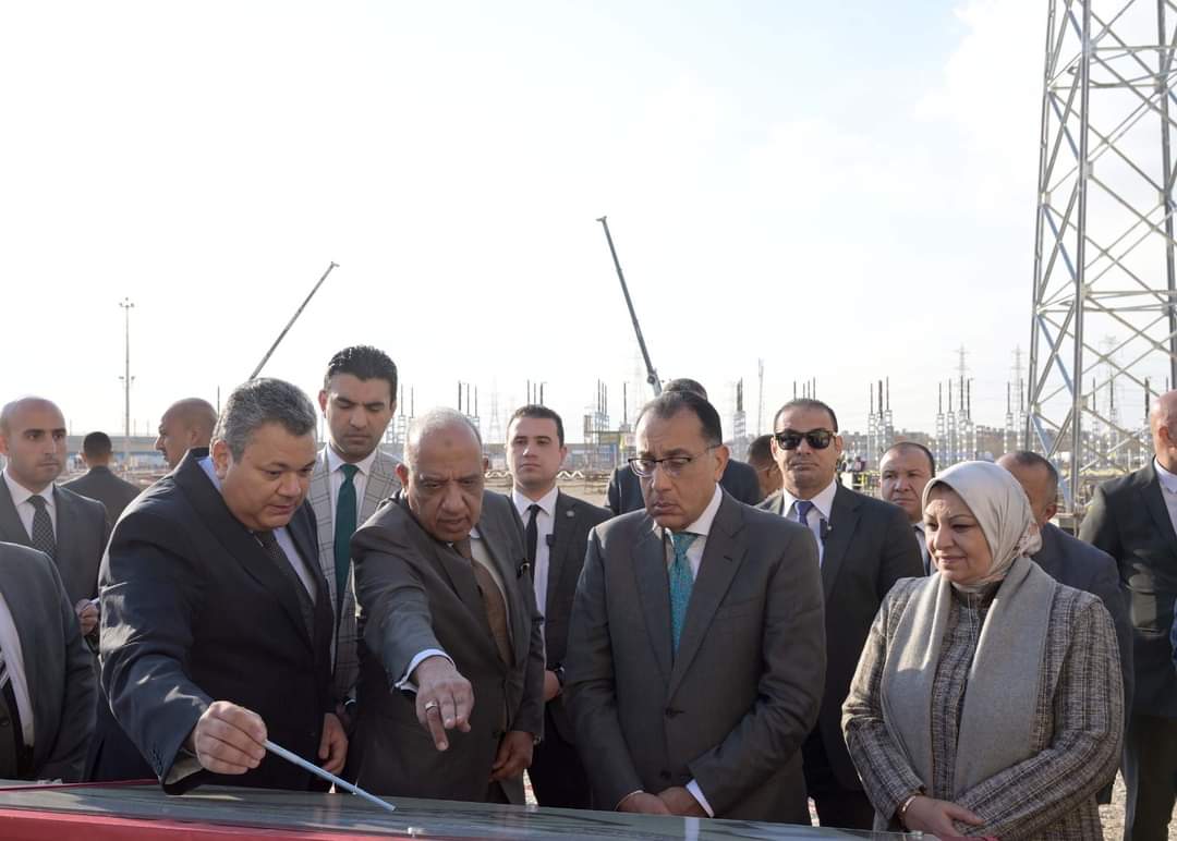 مدبولى يؤكد الأهمية البالغة لمشروع الربط الكهربائى بين مصر والسعودية