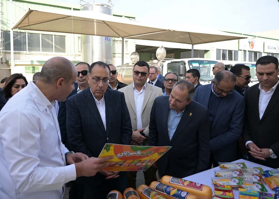 رئيس الوزراء يزور مصنعى شركة "بورسعيد للتنمية التجارية الحديثة ـ سودانكو"