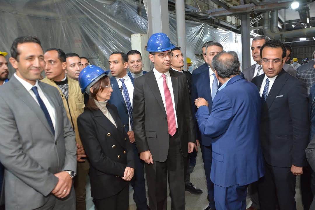 وزير التموين ومحافظ البحيرة يتفقدا مضرب الوليلى التابع للقطاع الخاص