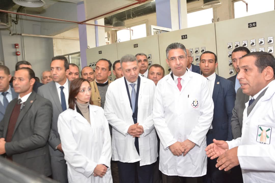 وزير التموين ومحافظ البحيرة يتفقدا مطحن سيمون ..بأبو الريش