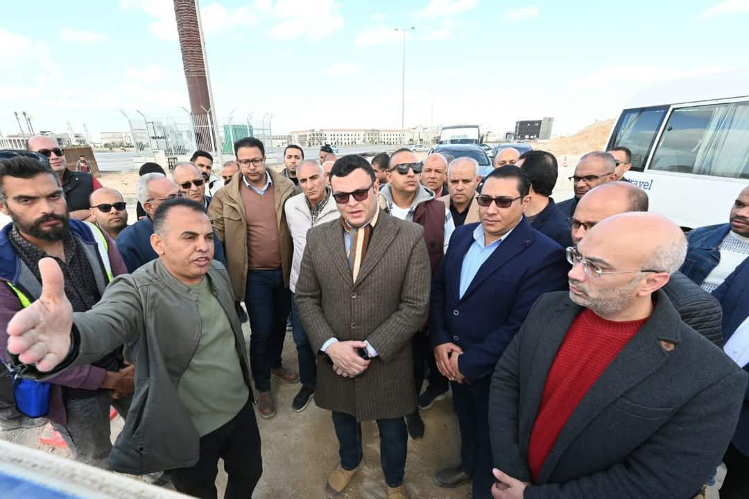 وزير الإسكان يتفقد سير العمل بمشروعات المدينة التراثية..بالعلمين الجديدة