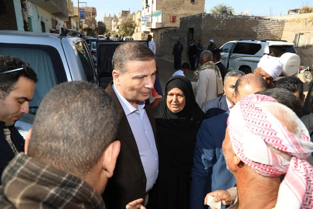 "فاروق" لمزارعى الأقصر: مستمرون في تقديم كافة أشكال الدعم ..وقريبا صندوق التكافل الزراعى يدخل حيز التنفيذ