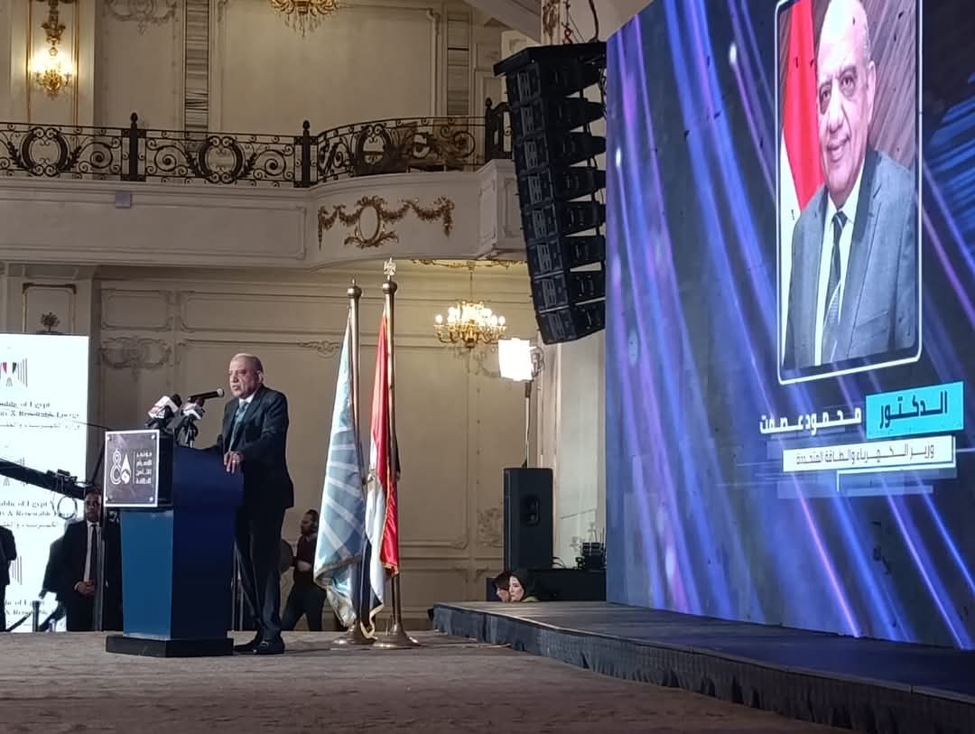 وزير الكهرباء: اهتمام رئاسى بالتوسع فى مشروعات الطاقة المتجددة .. لتوفير العملة الأجنبية