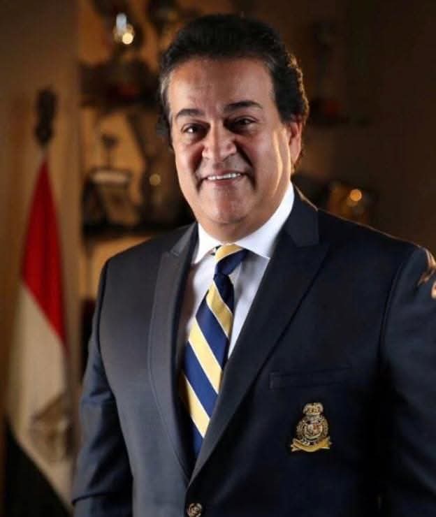 وزير الصحة :شهادة منظمة الصحة العالمية يفتح الباب أمام تدفق الاستثمارات لسوق الدواء