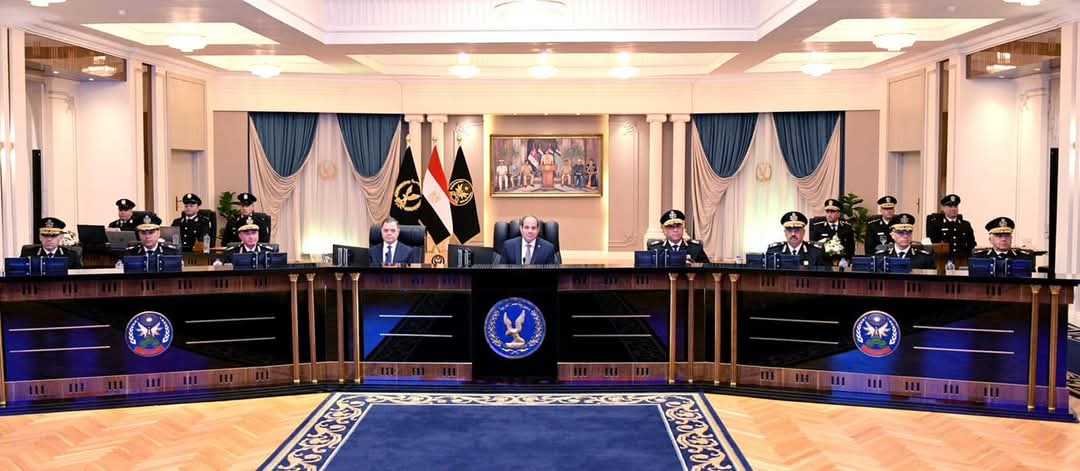 الرئيس: كل التقديرالعميق للدور الجوهرى لجهاز الشرطة فى حماية البلاد