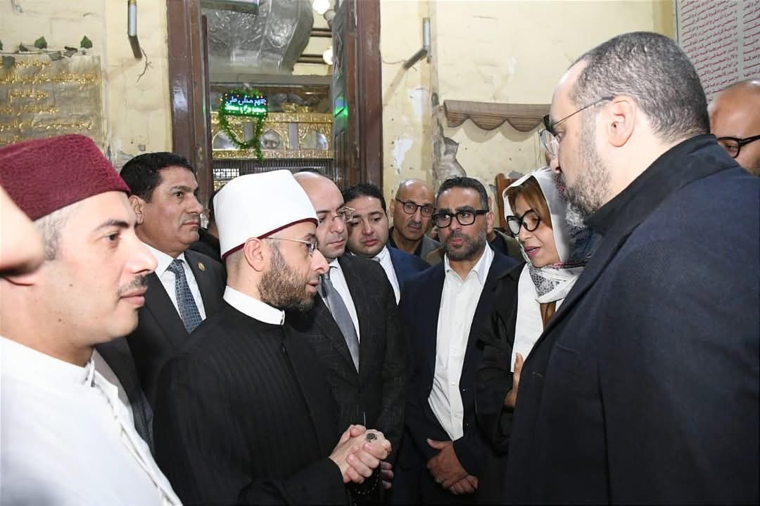الأوقاف ومحافظ بني سويف يتفقدان أعمال الإحلال والتجديد بمسجد السيدة حورية