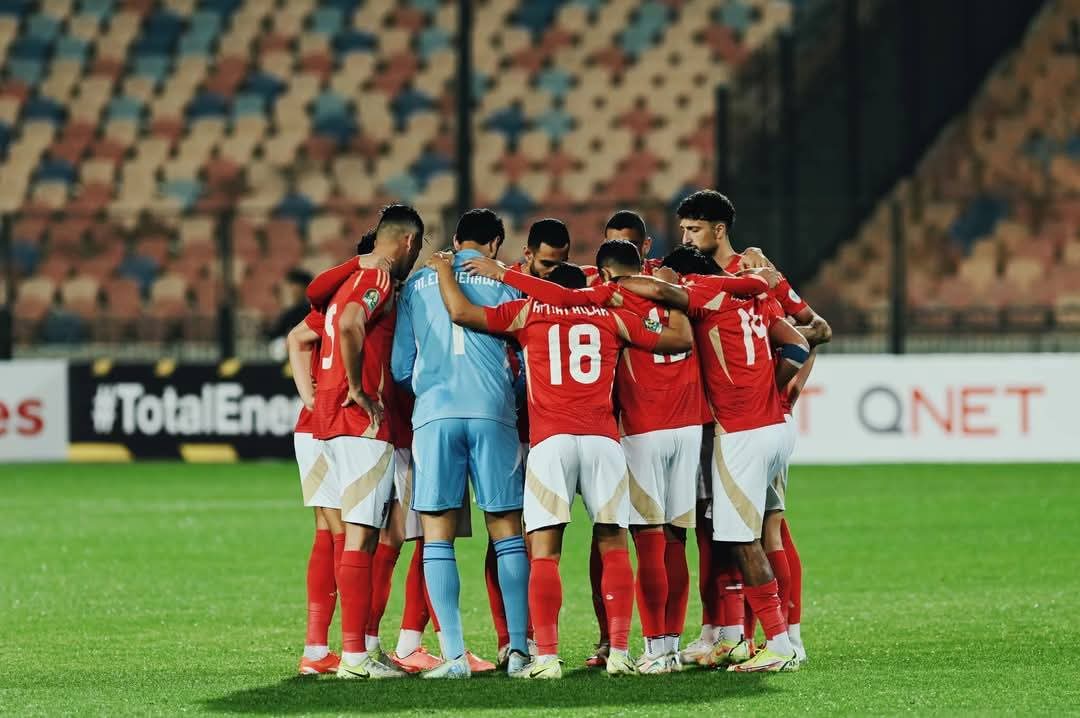 هجوم كبير من جماهير الأهلى على الإدارة واللاعبين