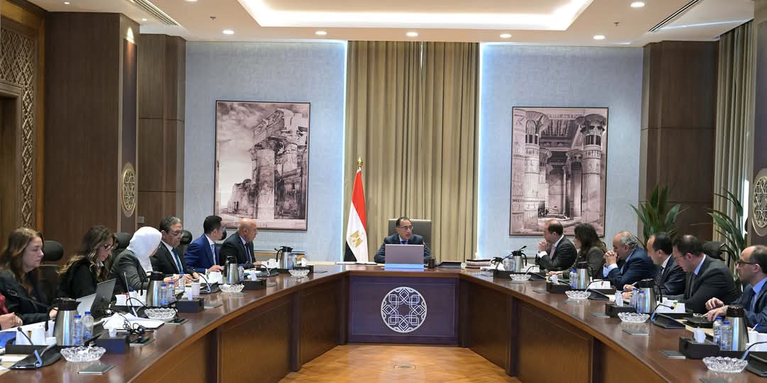 رئيس الوزراء يتابع مستجدات الموقف التنفيذى لبرنامج رد الأعباء التصديرية