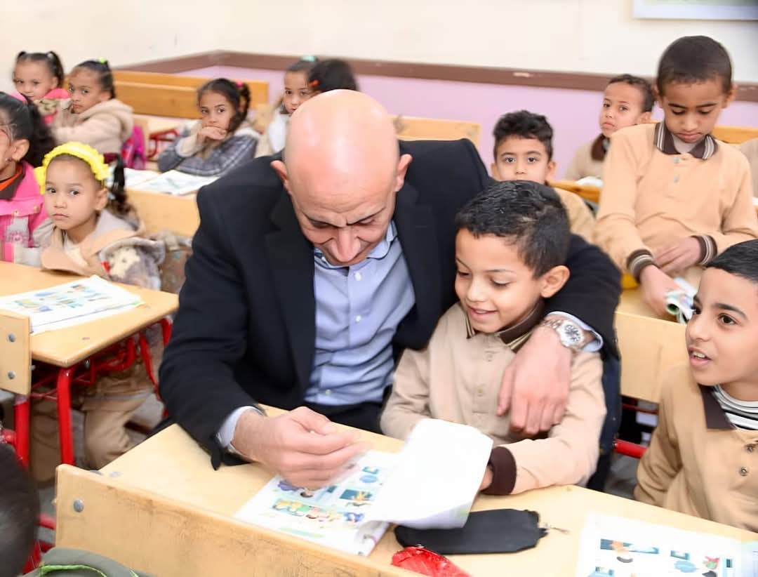وزيرا "التعليم" و"العمل" يتفقدان عدة مدارس..بقنا