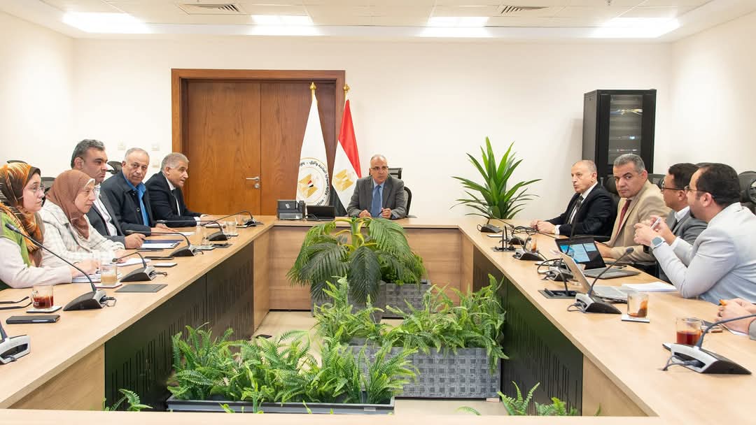 وزير الرى يتابع الإستعداد للسدة الشتوية وفترة أقصى الإحتياجات المائية