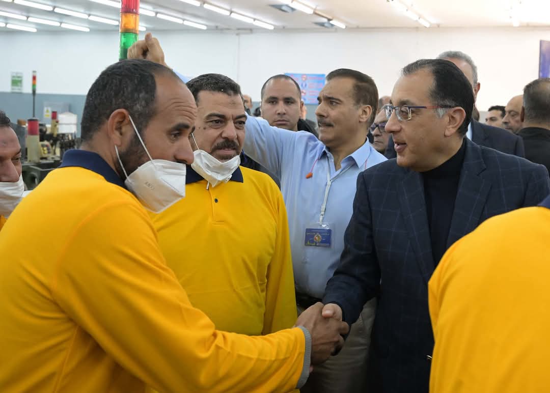 رئيس الوزراء يتفقد شركة مصر للغزل والنسيج ومنطقة المصانع القديمة ب"المحلة الكُبرى"