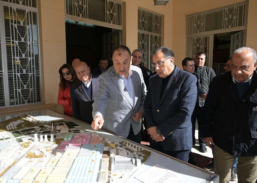 وزير قطاع الأعمال: "مصر للغزل والنسيج" بالمحلة شاهدة على تاريخ طويل من العمل والابتكار