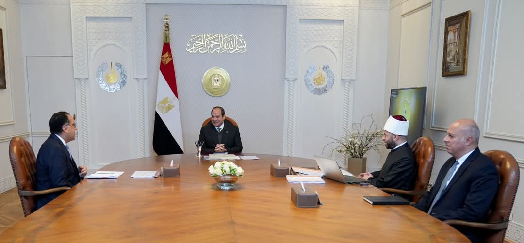 الرئيس يوجه بمواصلة جهود تحسين أحوال الأئمة والخطباء والدعاة