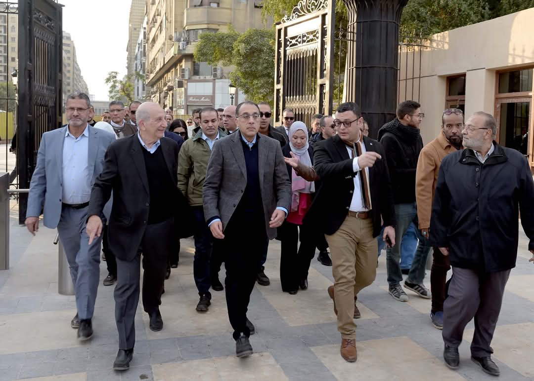 رئيس الوزراء : نستهدف إعادة إحياء حديقة الأزبكية التراثية