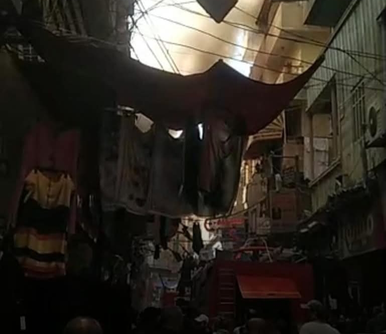 إصابة 14 باختناق فى حريق مخزن مفروشات بالمحلة