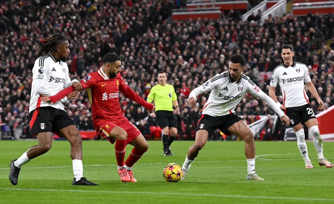 ليفربول يتعادل مع فولهام.. ويخسر نقطتين مهمتين بالدورى الإنجليزى