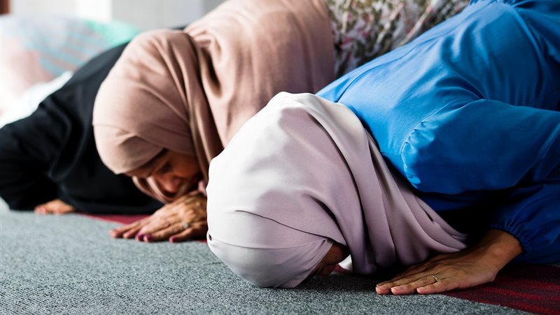الفرق بين السجود وصلاة الشكر