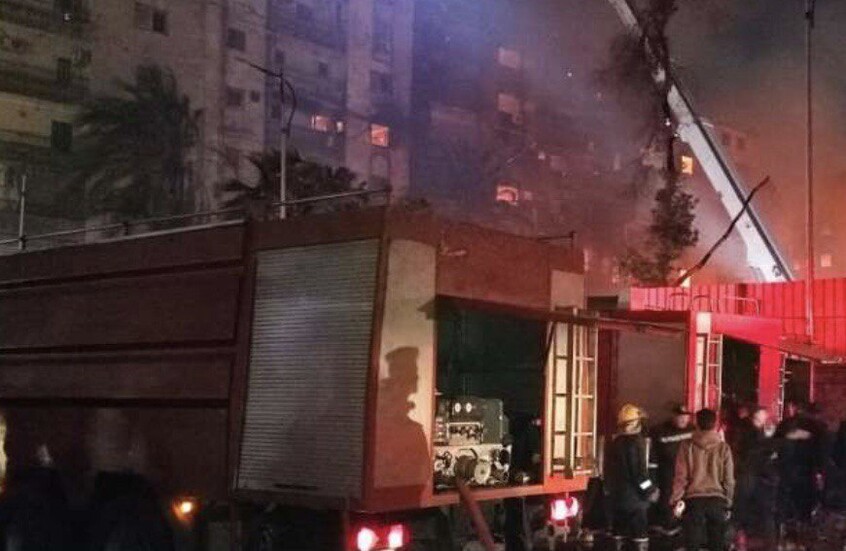 حريق ضخم يلتهم مطعم سورى في شارع فيصل بالجيزة