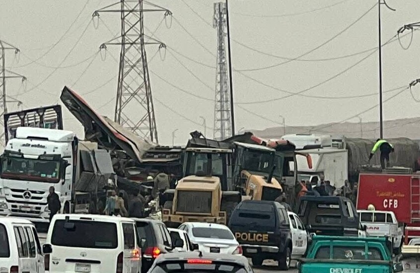 حادث مروع على الدائرى.. اصطدام شاحنة أسمنت و20 سيارة