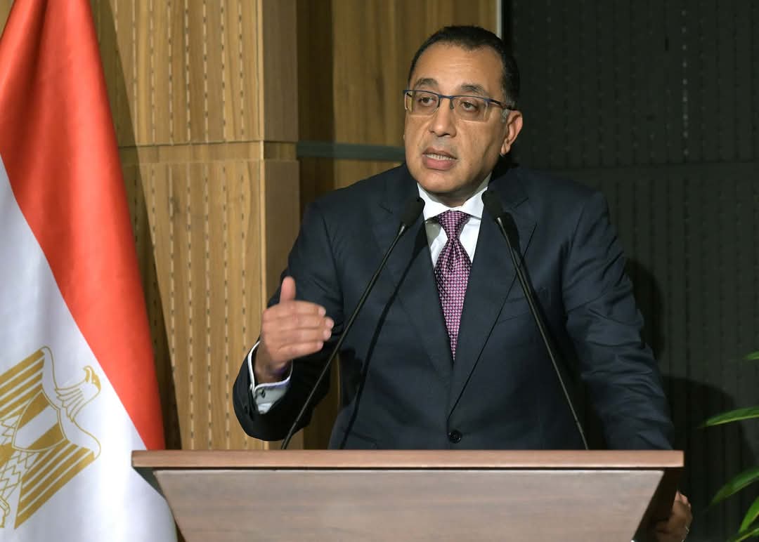 رئيس الوزراء: يتم حاليا تقييم أداء الوزراء والمحافظين