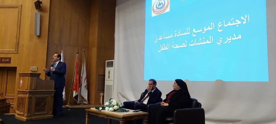 قنديل: استحداث دور "مساعدى مديرى منشآت الرعاية الأساسية لصحة الأم والطفل" يساهم فى تطوير الأداء
