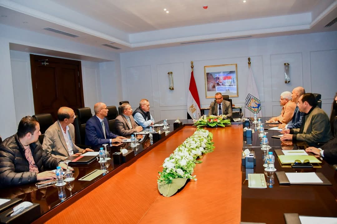 محافظ جنوب سيناء يتابع تنفيذ مشروعات الخطة الاستثمارية للعام المالى 2024 - 2025