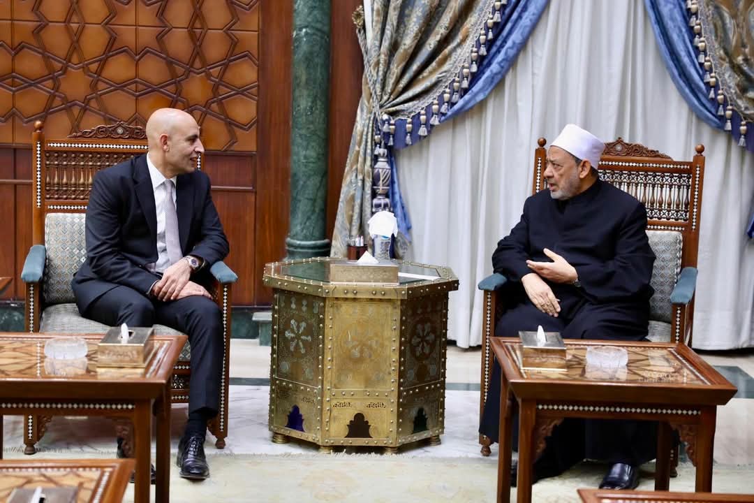شيخ الأزهر ووزيرالتعليم يناقشان تعزيز تدريس اللغة العربية والتربية الدينية فى المناهج