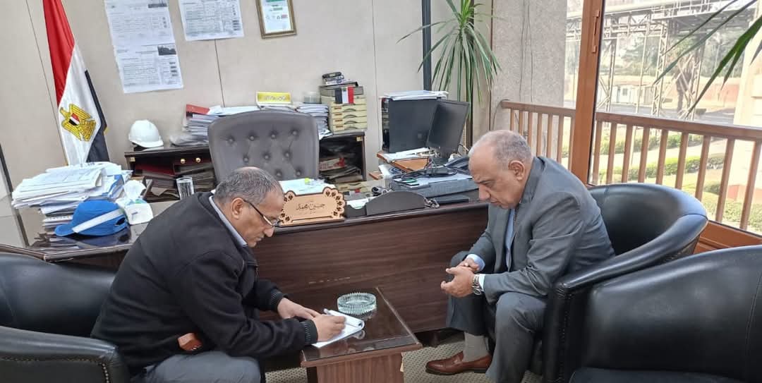 وزير الكهرباء يفاجئ  محطة شمال القاهرة "المركبة"