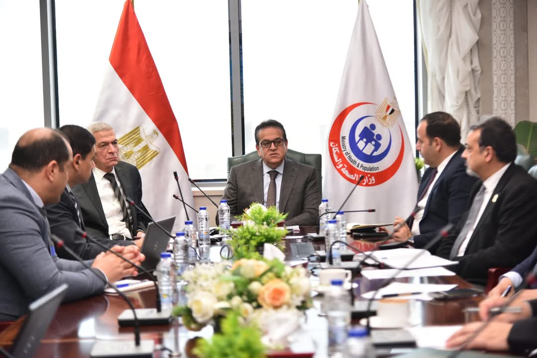 وزير الصحة يبحث مع رئيس هيئة الشراء الموحد تأمين الاحتياجات الطبية