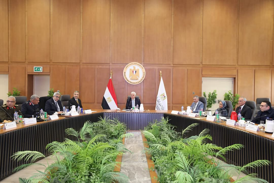 وزير التعليم العالى يترأس الجلسة الأولى لاجتماع مجلس المراكز والمعاهد والهيئات البحثية لعام 2025