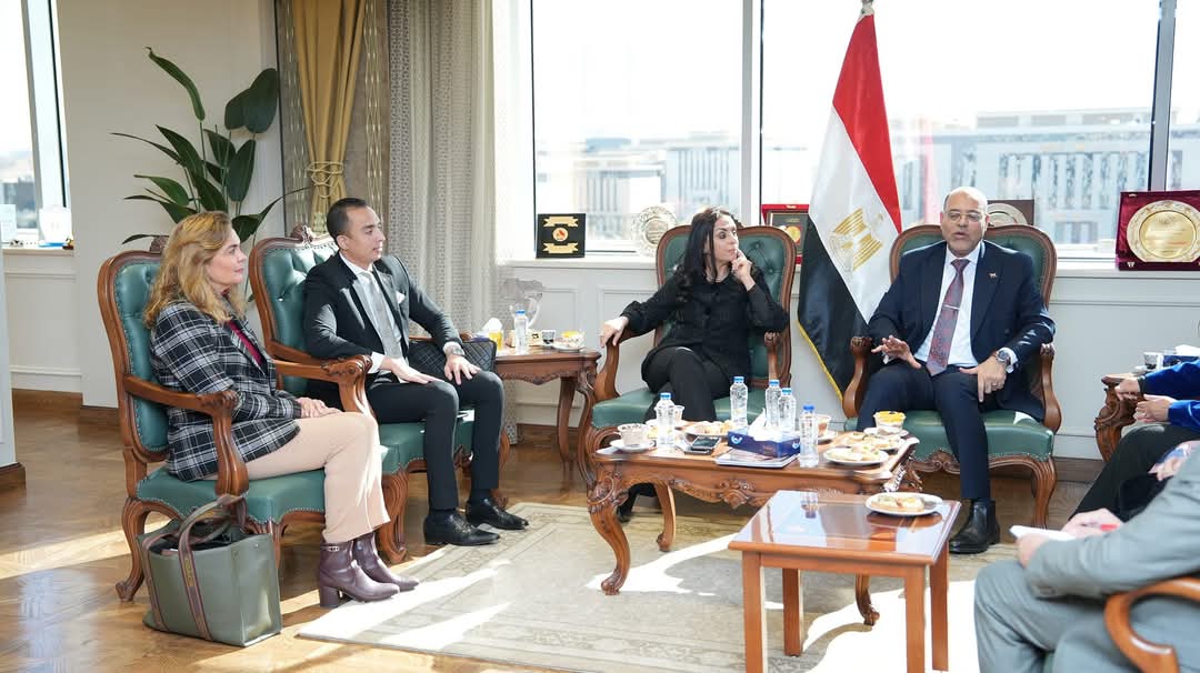 وزيرا العمل والتضامن يترأسان إجتماع اللجنة التشريعية المُختصة بإعداد "مشروع قانون العمالة المنزلية"