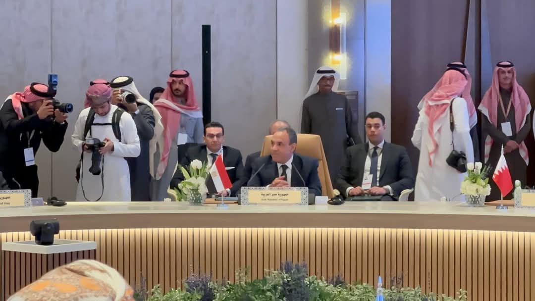وزير الخارجية  يشارك في الاجتماع الوزاري العربي حول سوريا في الرياض