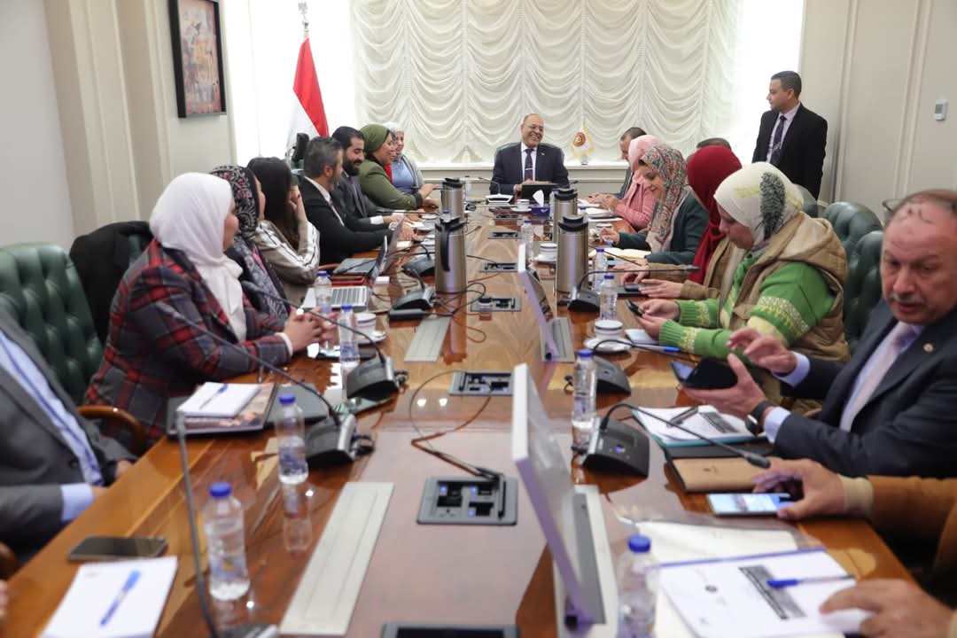 وزير العمل يوجه بسرعة إنجاز"منصة البنية المعلوماتية لسوق العمل"