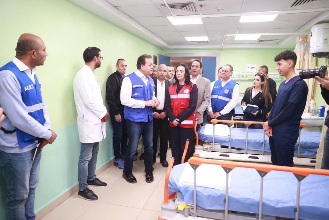  وزير الصحة يتفقد مستشفى العريش العام ..لتقديم الدعم  للأشقاء الفلسطنيين