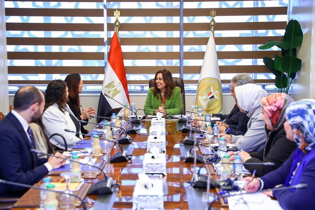 وزيرة التنمية المحلية تبحث مع رئيس هيئة فولبرايت مصر مجالات التعاون المشترك