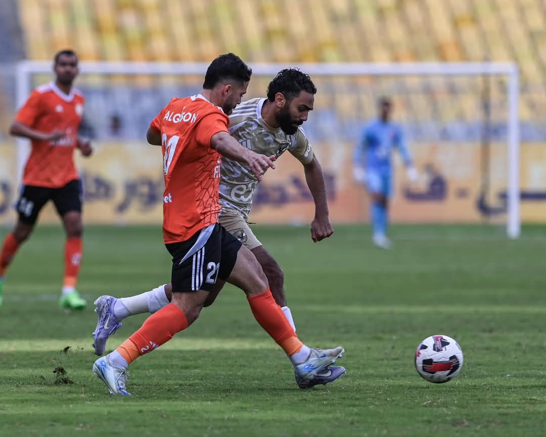 الأهلى يتعادل مع فاركو.. ويفقد نقطتين فى سباق صدارة الدورى