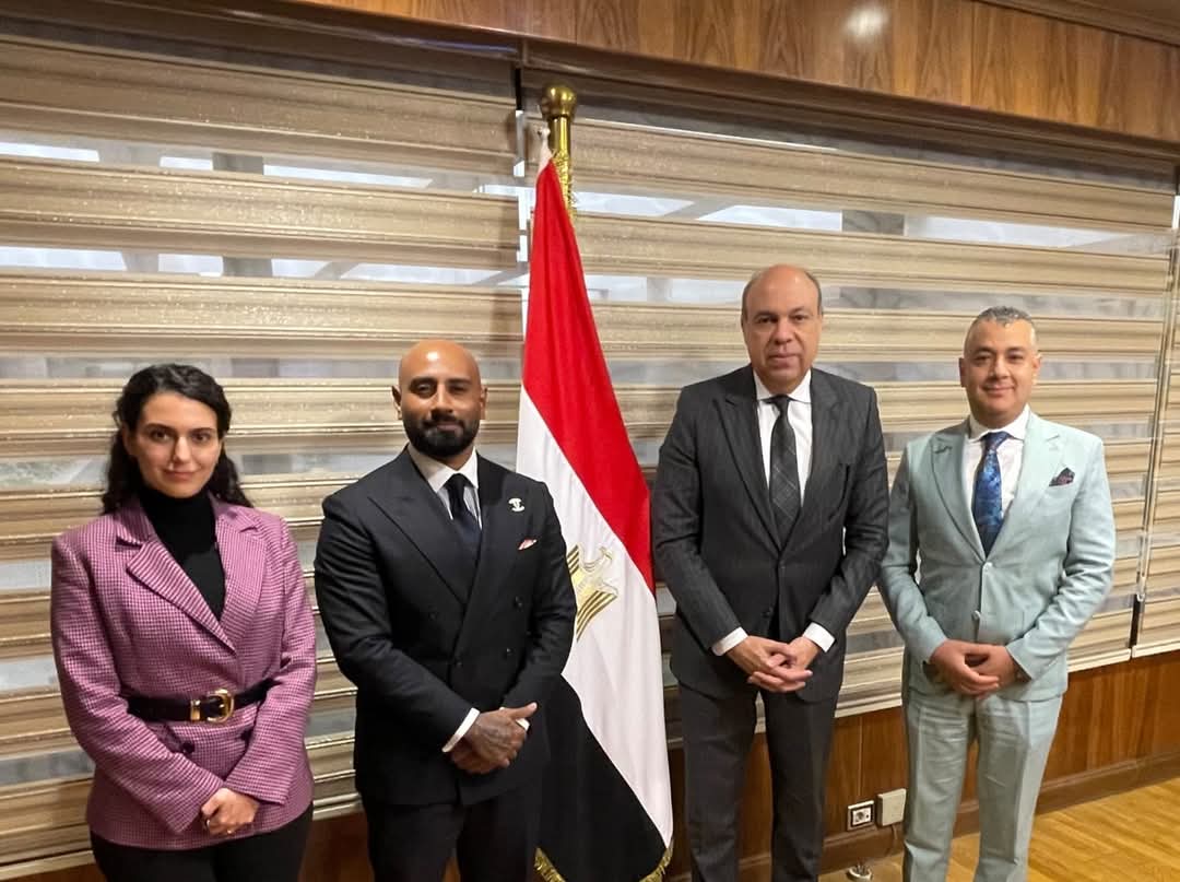 الحفنى  يبحث مع المدير الإقليمى لشركة MedAire  التعاون فى دعم معلومات وأمن الطيران المدنى