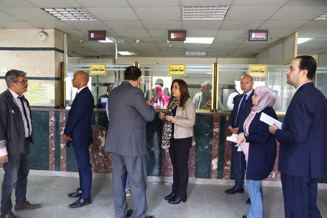 وزيرة التنمية المحلية تفاجئ المركز التكنولوجى بمصر القديمة 