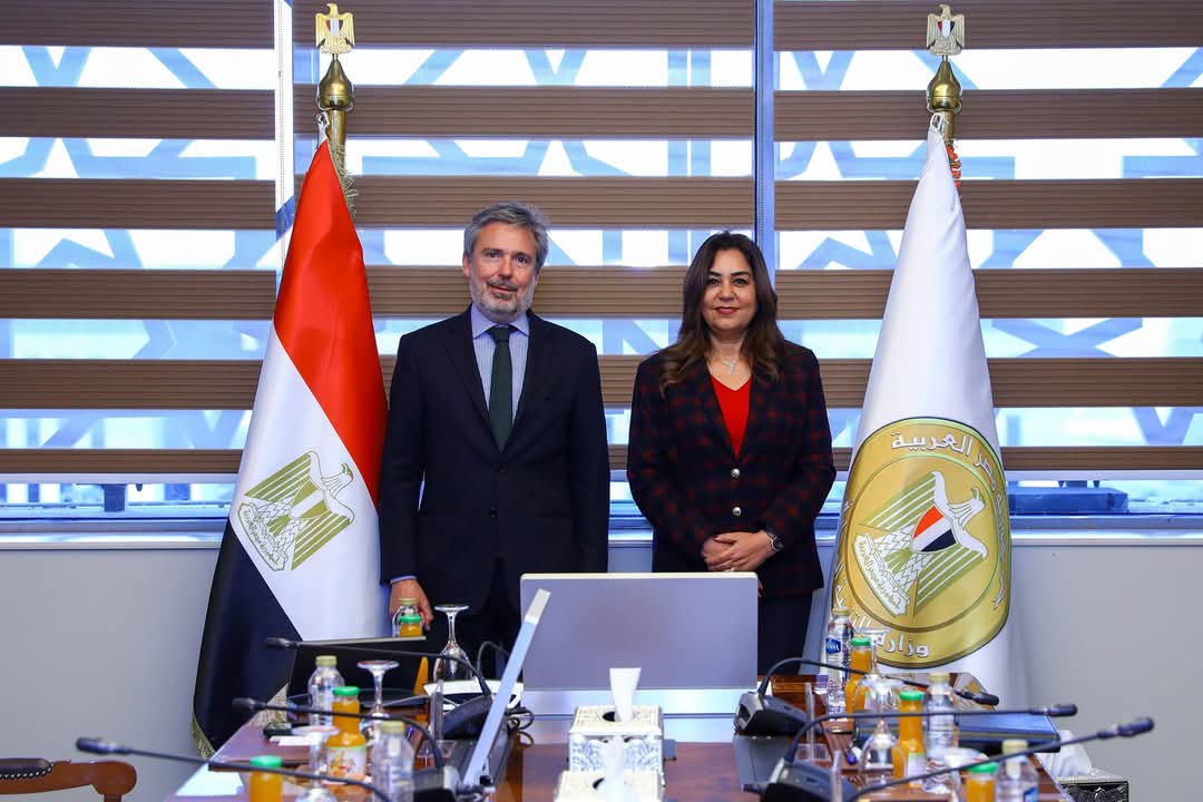 وزيرة التنمية المحلية تبحث مع سفير إيطاليا بالقاهرة مجالات التعاون المشترك
