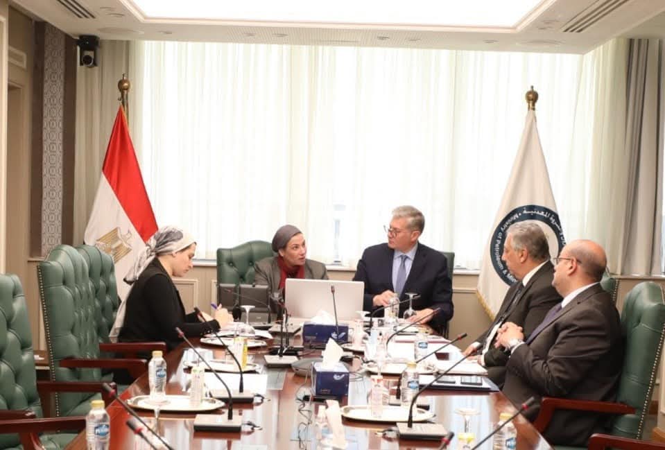 وزير البترول:التزام مصرى كامل بالمعاهدات الدولية للحفاظ على المناخ والبيئة