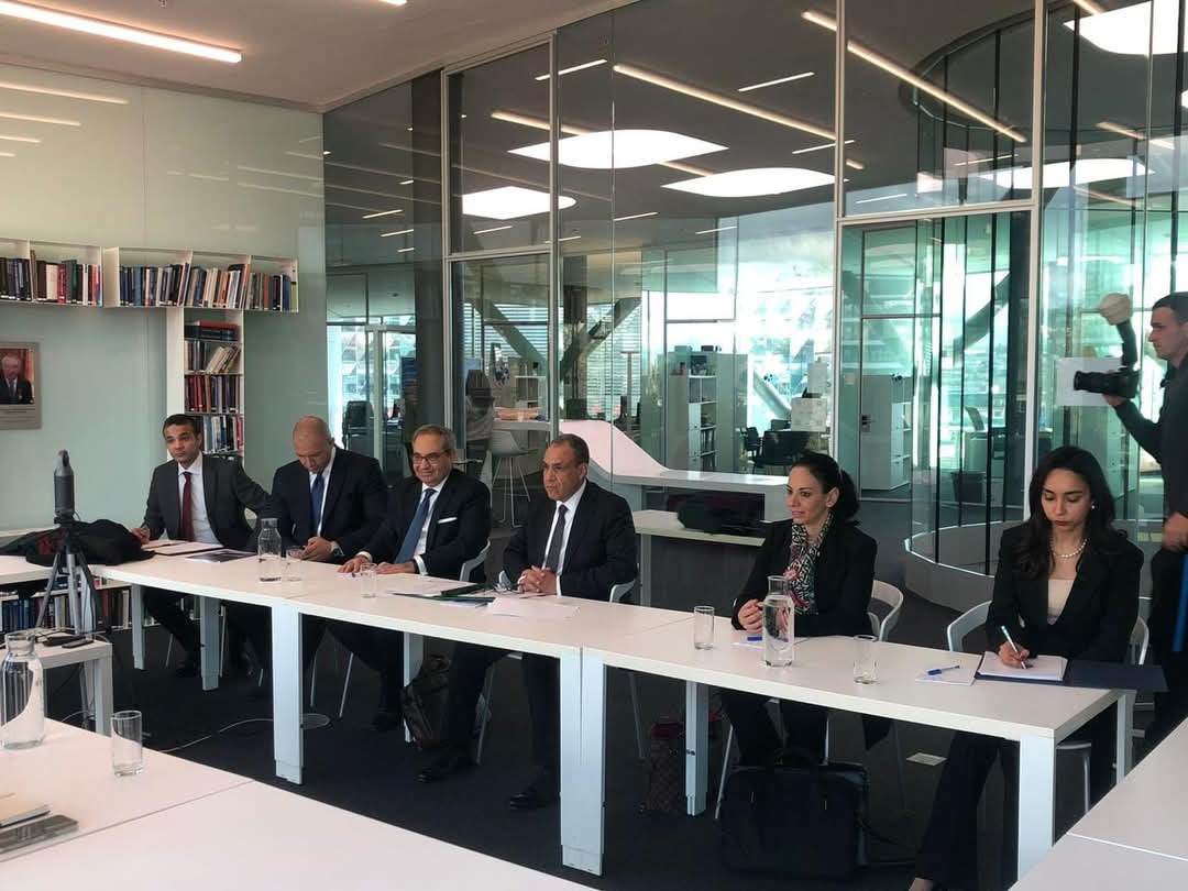 وزير الخارجية يلتقى المدير التنفيذى لمركز جنيف للسياسة الأمنية
