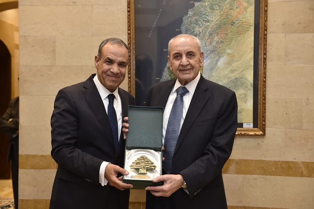 وزير الخارجية يلتقى مع رئيس مجلس النواب اللبنانى