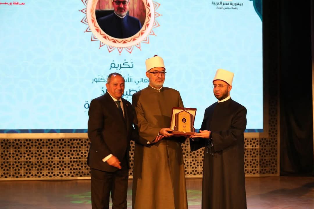 مفتى الجمهورية: القرآن الكريم.. المعجزة الخالدة لرسالة سيد المرسلين وخاتم النبيين
