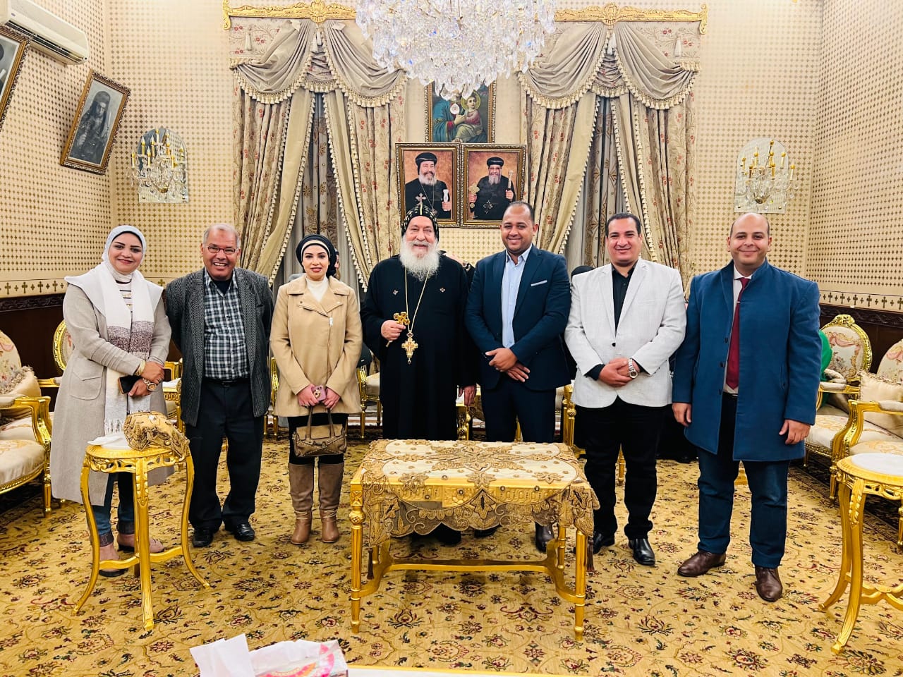 أعضاء نموذج محاكاة مجلس الشيوخ يزورون مطرانية قنا