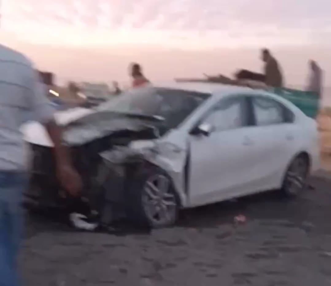 إصابة 3 أشخاص بطريق بحيرة قارون السياحي