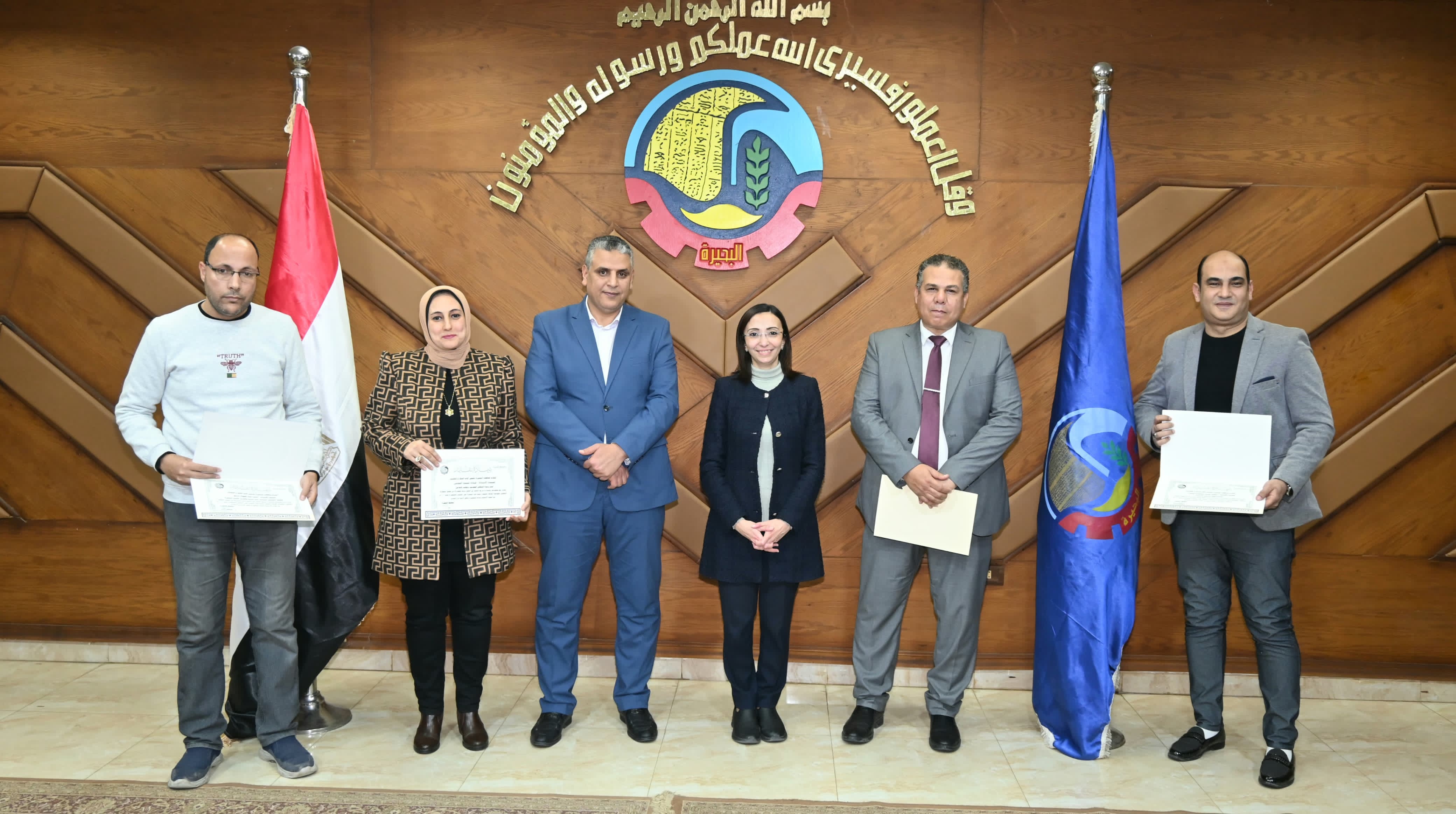 جاكلين .. تحتفي بجهود مواجهة السحابة السوداء - الخبر لايف