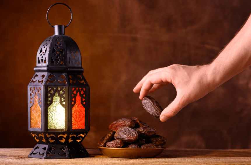 رمضان 2025 فى السعودية.. أبرز العادات  تناول التمر والرطب