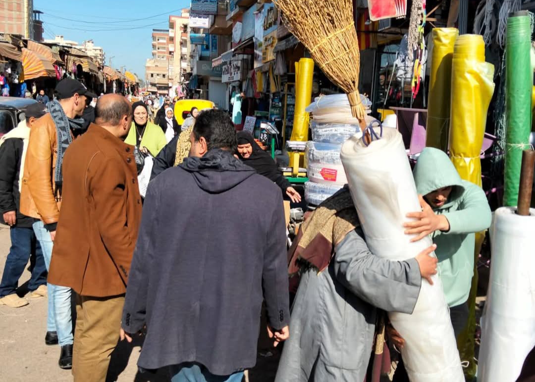 استمرار الحملات اليومية لإزالة الإشغالات لتعزيز المظهر بالبحيرة