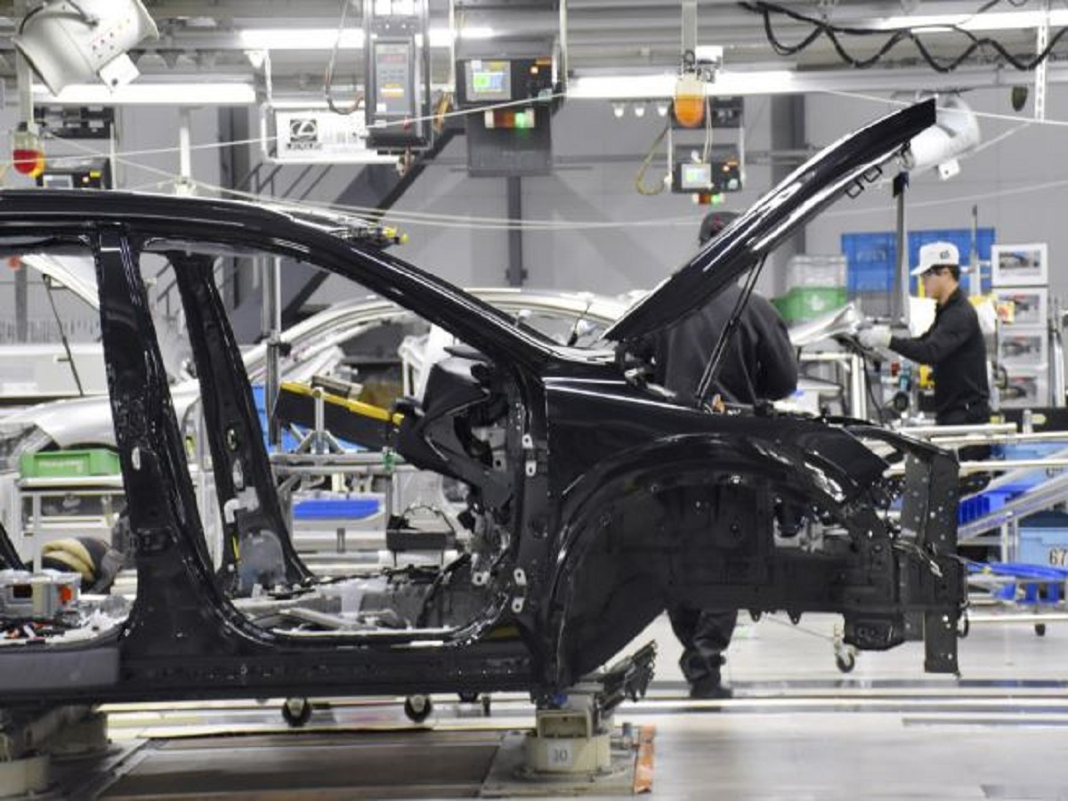 قفزة في مبيعات السيارات الكهربائية لتويوتا .. في 2024 - الخبر لايف